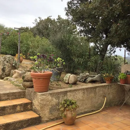 Chez Antoine Et Jacqueline Monacia-d'Aullene